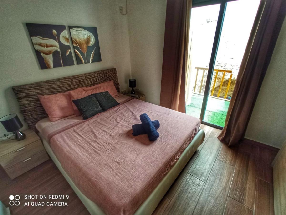 Town House With Private Pool In Village Centre Kalkara Εξωτερικό φωτογραφία